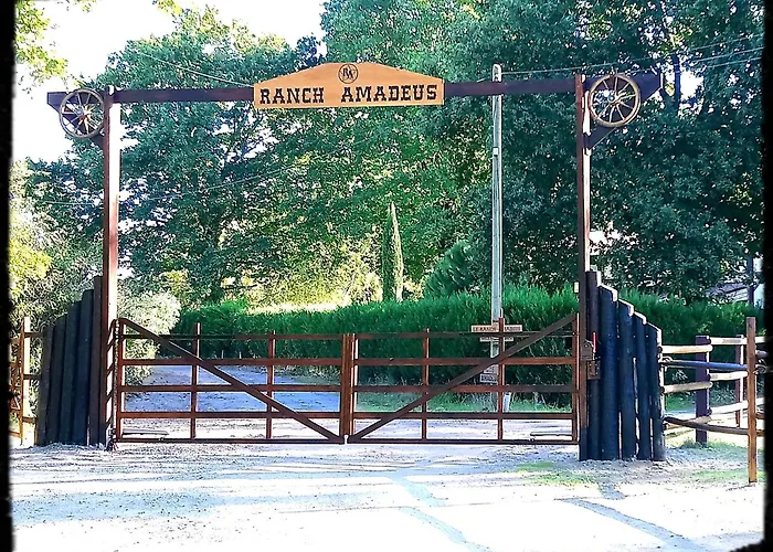 Le Ranch Amadeus Saint-Paul-en-Born